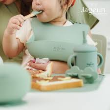 Silicone Baby Bib in Green
